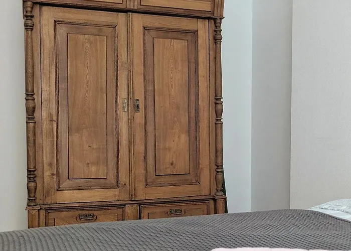 Bright Apartment, 3 Bedrooms, 3 Double Beds, Free Parking * Riga